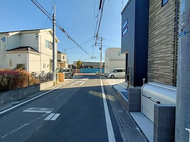 車の通りも少ない閑静な住宅地。子育てにも、第二の人生にも。 