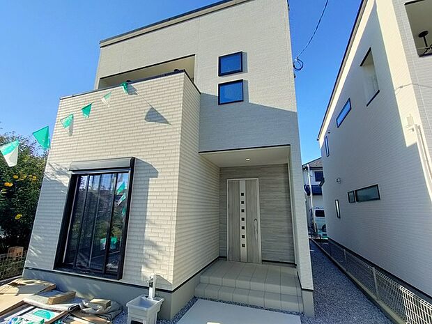 ウェブや資料からでは得られないヒントがたくさん見つかる完成物件です。