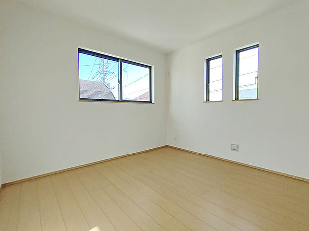 太陽の恵みを感じる、温もりと明るさにあふれたお部屋。