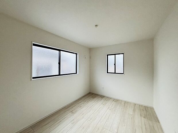この部屋だれの部屋にしようかな、なんて会話を現地で楽しんでください。