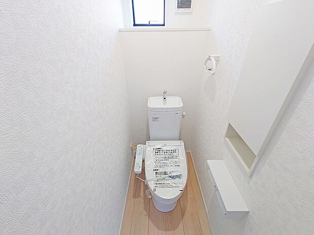 1F 清潔好きには欠かせないウォシュレット機能付き。