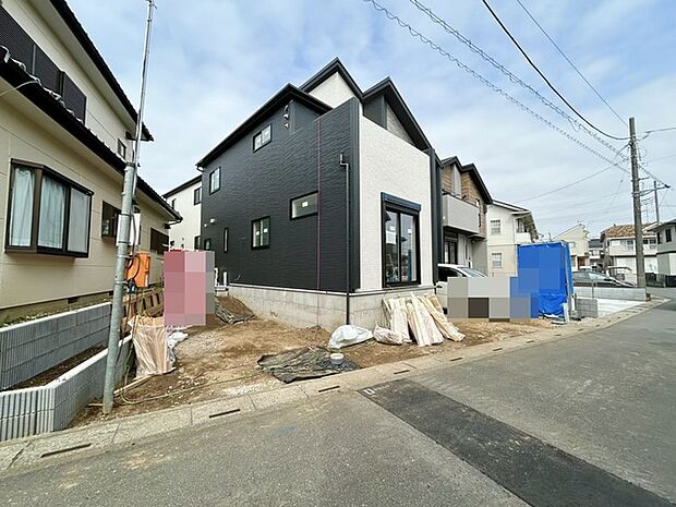 同じグレードで建てられた最寄りの完成物件を、参考にご覧になれます。