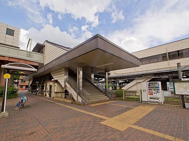 桶川駅（1400m）