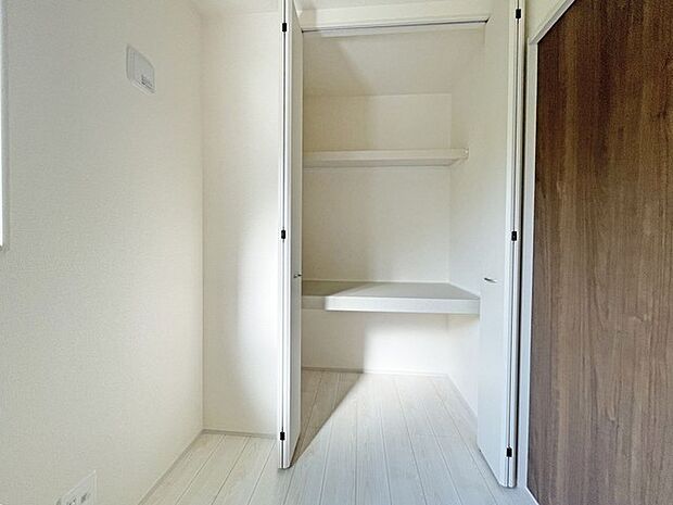 部屋ごとに設けた収納は、住みやすさへのこだわり。 