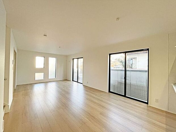 家族団らんの時間も増えそうな、くつろぎのLDK。