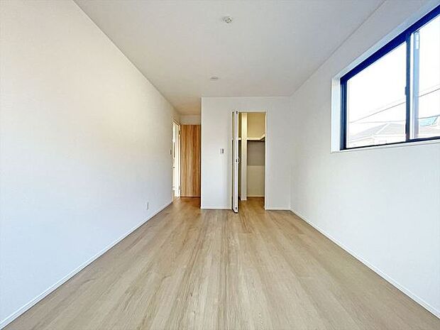 ウォークインクローゼット付き洋室