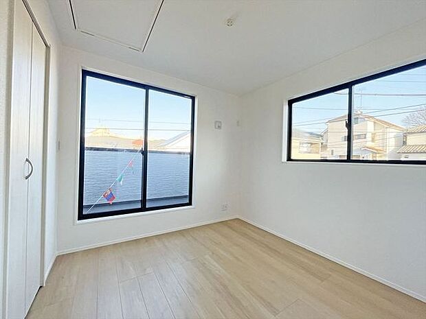 この部屋だれの部屋にしようかな、なんて会話を現地で楽しんでください。