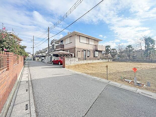 豊春駅まで徒歩14分。この距離だと、運動不足も少し解消されるかも。