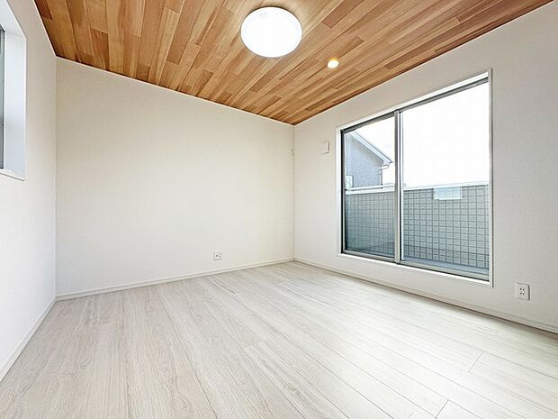 この部屋だれの部屋にしようかな、なんて会話を現地で楽しんでください。  