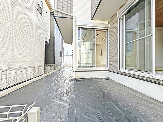 そんなに大きくはないけれど、お庭が持てるのが持家の魅力。 