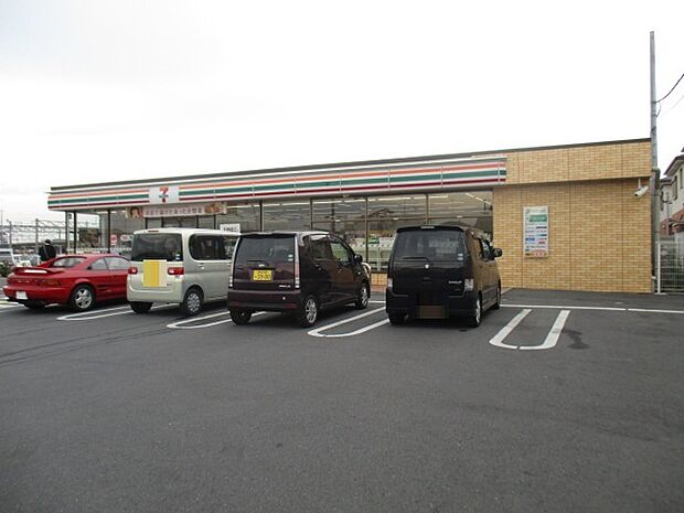 セブンイレブン鴻巣南1丁目店(770m)