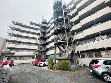 敷地内からの外観