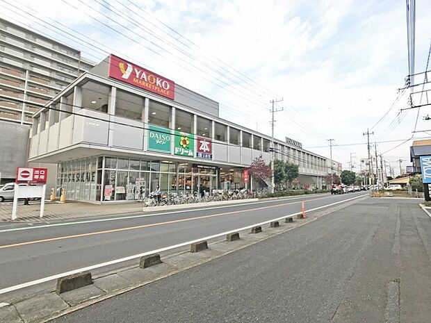 フェスタスクエア 営業時間9:00〜21:30(700m)