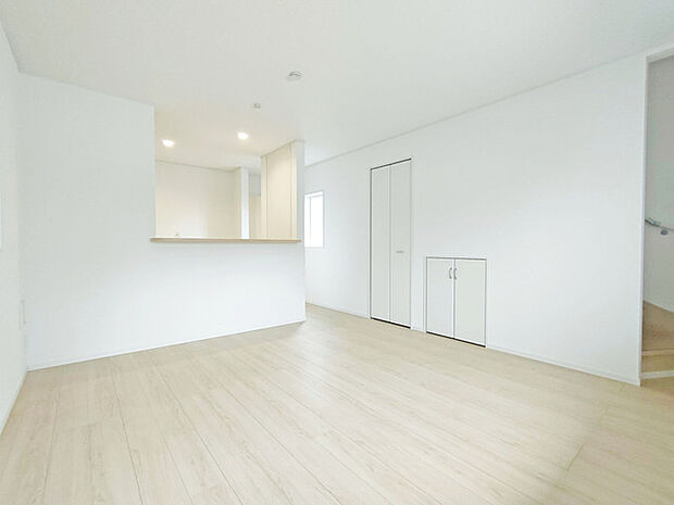 家族が自然に集りそうな広さが魅力のLDK。