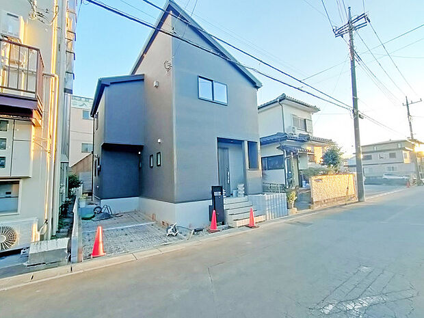 閑静な住宅地で、小さなお子様がいるご家族にも安心。 