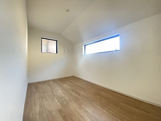 この部屋だれの部屋にしようかな、なんて会話を現地で楽しんでください。 