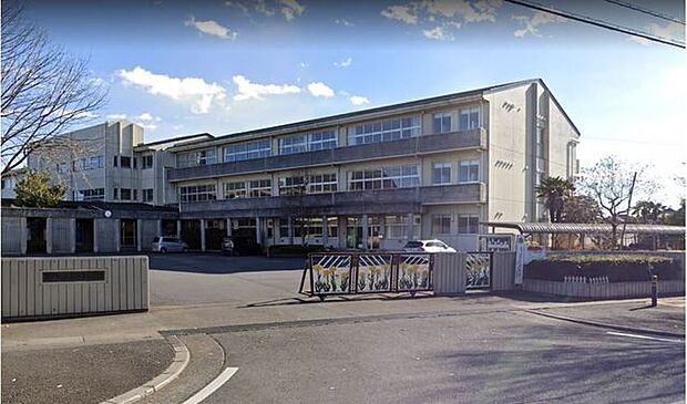 杉戸町立高野台小学校(877m)