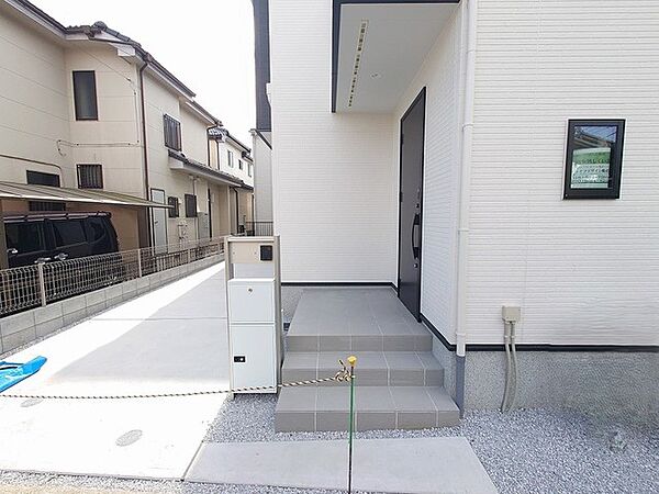 Ａ4サイズの郵便物もスッと入る、機能性の高い郵便受け。
