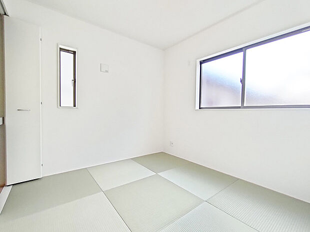 お子様にとっていいお昼寝空間になる和室は、ぜひリビングのお隣で。 