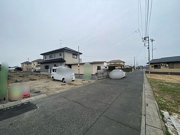 車の通りも少ない閑静な住宅地。子育てにも、第二の人生にも。