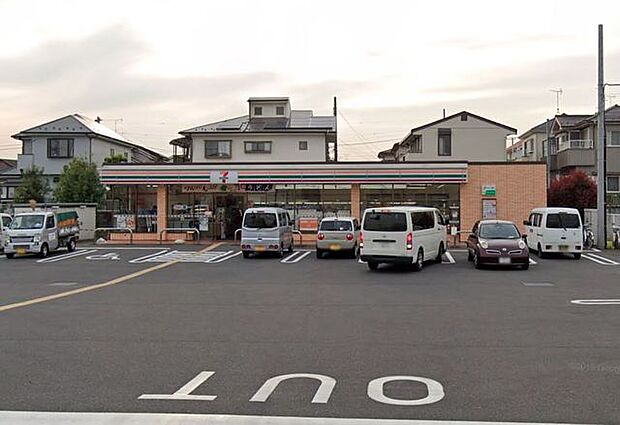 セブンイレブンさいたま三室店（290m）