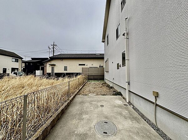 そんなに大きくはないけれど、お庭が持てるのが持家の魅力。