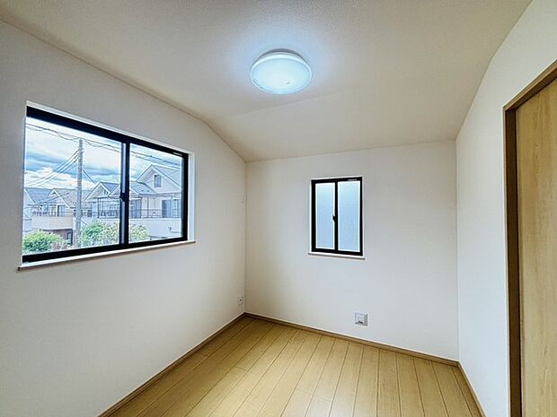 この部屋だれの部屋にしようかな、なんて会話を現地で楽しんでください。