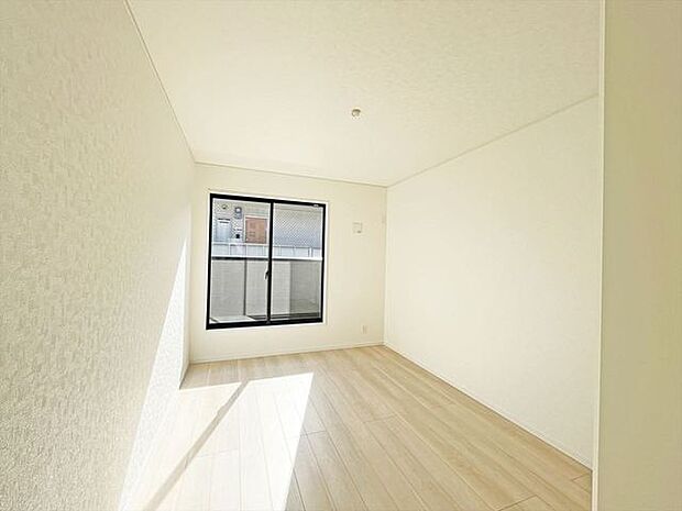 完成済み、実物をじっくりチェックできます。