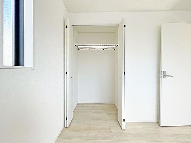 完成済み、実物をじっくりチェックできます。