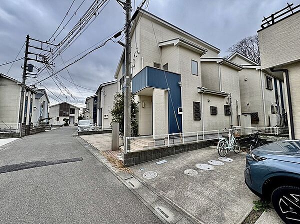 車の通りも少ない閑静な住宅地。子育てにも、第二の人生にも。