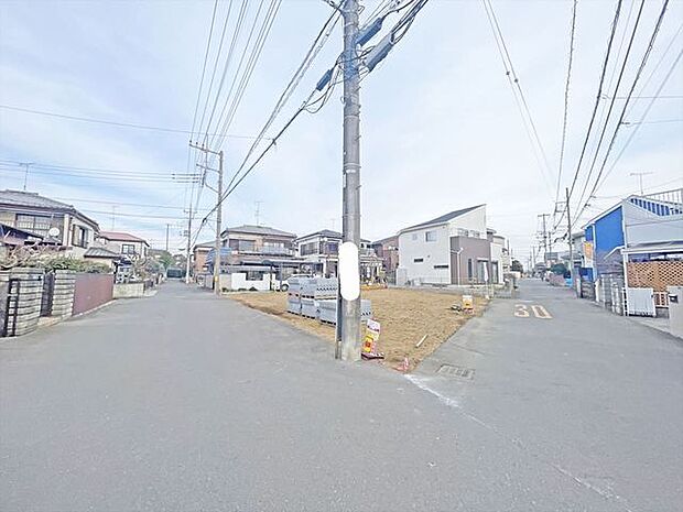 基礎から完成済みの住まいまで、各工程をご確認いただけます。