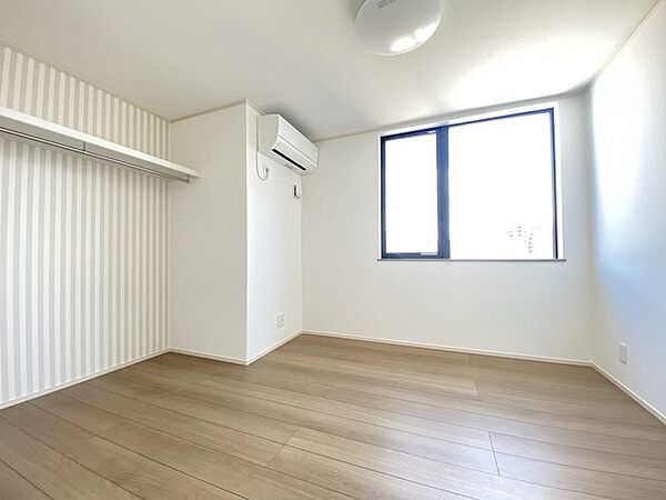 寝室を拡大表示