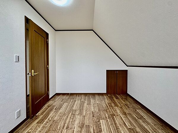 この部屋だれの部屋にしようかな、なんて会話を現地で楽しんでください。