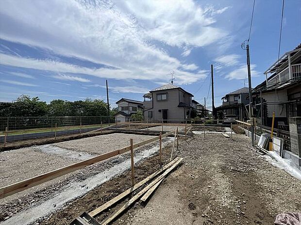 建築中ですが、同じグレードの完成済み建物を参考にご覧になることもできます。現地より最寄りの物件をご案内しますので、お気軽にご要望をお聞かせください。 