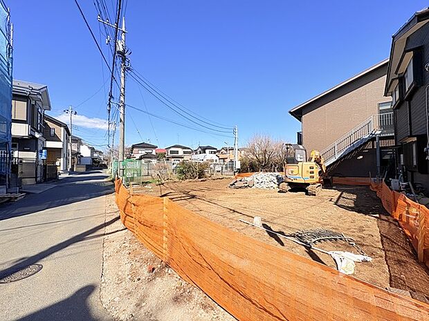 南道路に面した、陽当たり良好な物件です。