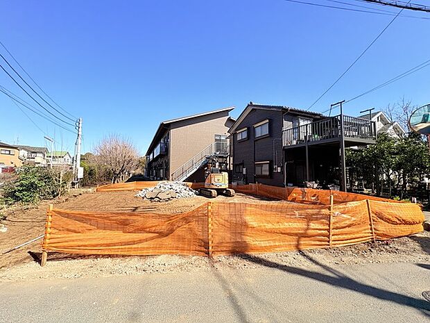 建築中ですが、同じグレードの完成済み建物を参考にご覧になることもできます。現地より最寄りの物件をご案内しますので、お気軽にご要望をお聞かせください。