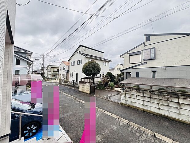 車の通りも少ない閑静な住宅地。子育てにも、第二の人生にも。