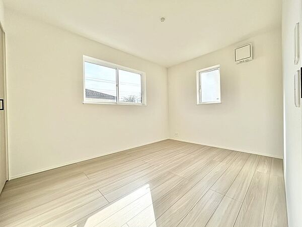 完成済み、実物をじっくりチェックできます。