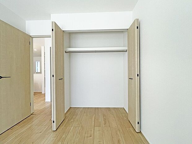 ご家族の思い出も大切にしまっておけるたっぷり収納。