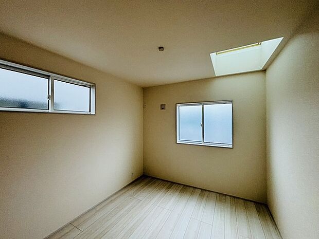この部屋だれの部屋にしようかな、なんて会話を現地で楽しんでください。