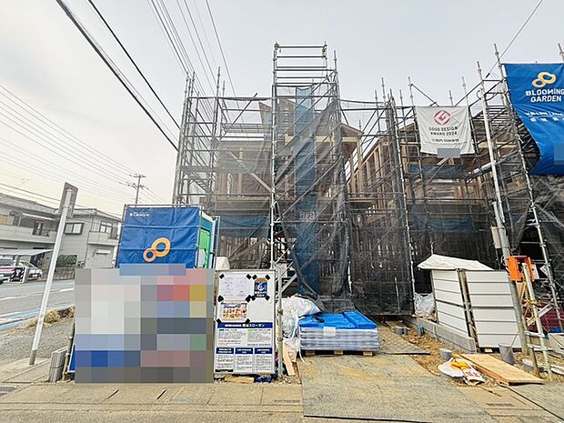 基礎から完成済みの住まいまで、各工程をご確認いただけます。