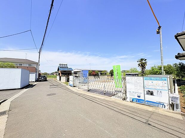 閑静な住宅地で、小さなお子様がいるご家族にも安心。