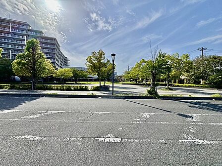 公園(80m)