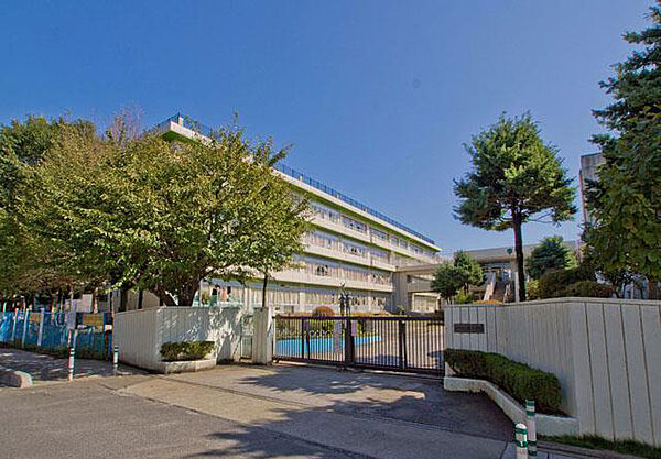 春日部市立緑小学校（1000m）