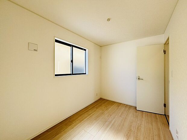 この部屋だれの部屋にしようかな、なんて会話を現地で楽しんでください。