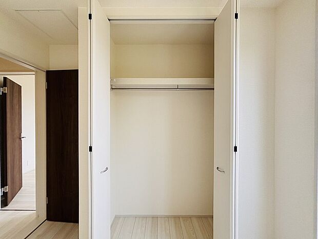 ご家族の思い出も大切にしまっておけるたっぷり収納。 