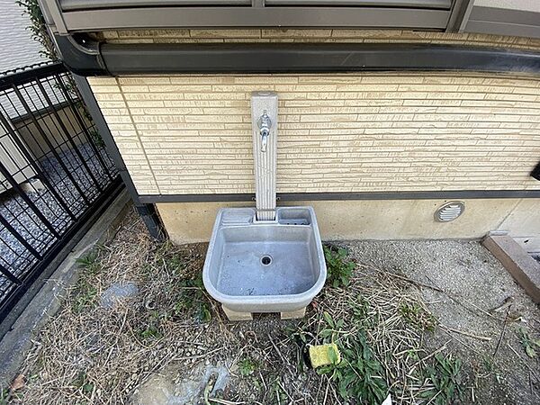 ちょっと手を洗ったり掃除をしたりするのに水場があると嬉しいですよね