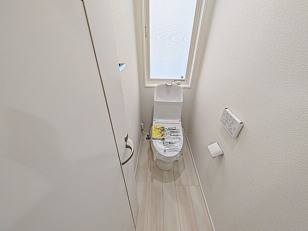 1F 清潔好きには欠かせないウォシュレット機能付き。