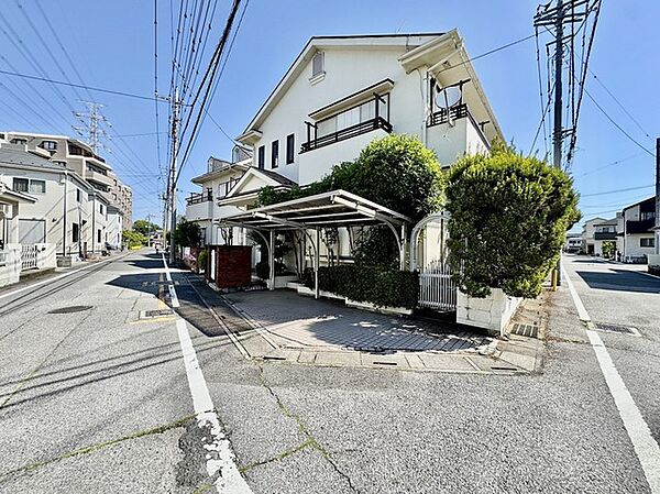 現地で車幅と共にご確認ください。