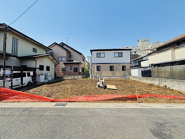 ＪＲ宇都宮線「東大宮」駅東口徒歩3分、提携駐車場もあります。エステート白馬東大宮店までお気軽にお問い合わせください。 